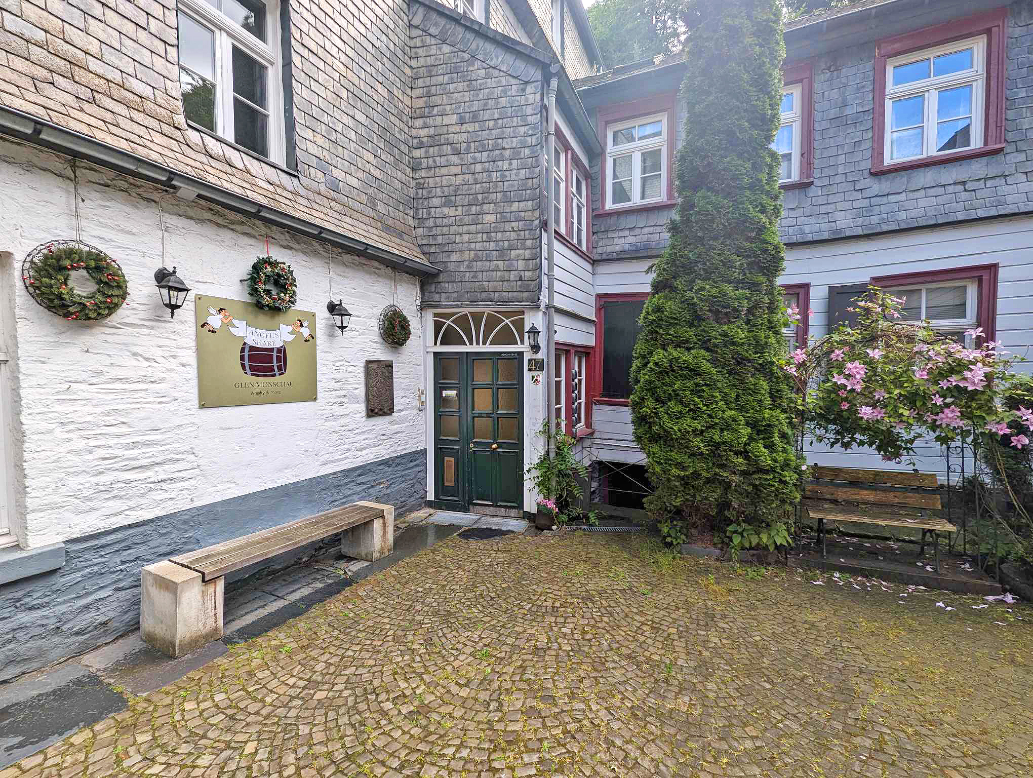 Refugium Altstadt Monschau Ferienwohnungen Gesamtansicht 07